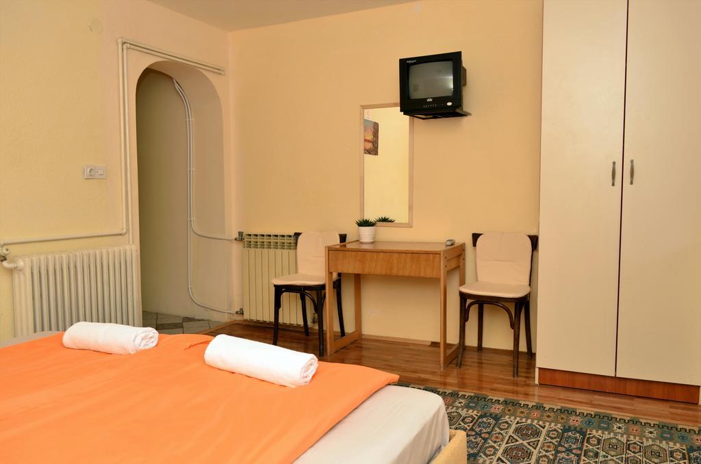 Apartments Villa Saray Охрид Екстер'єр фото