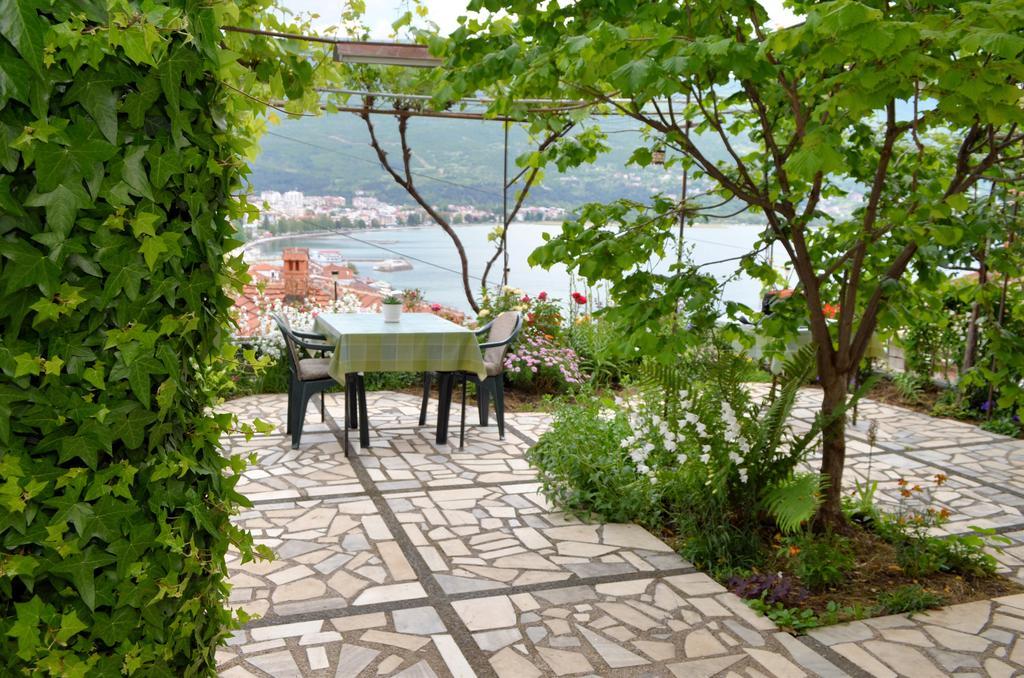Apartments Villa Saray Охрид Екстер'єр фото